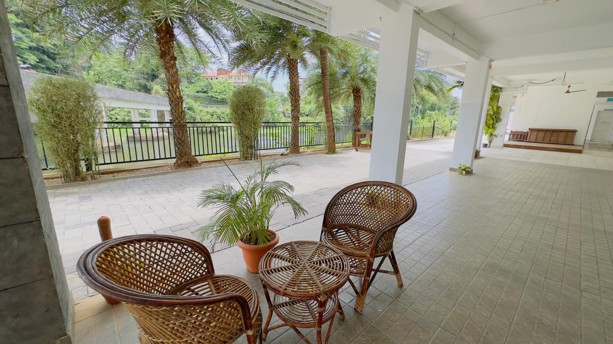 Hotel Lets Stay Kochi Bagian luar foto