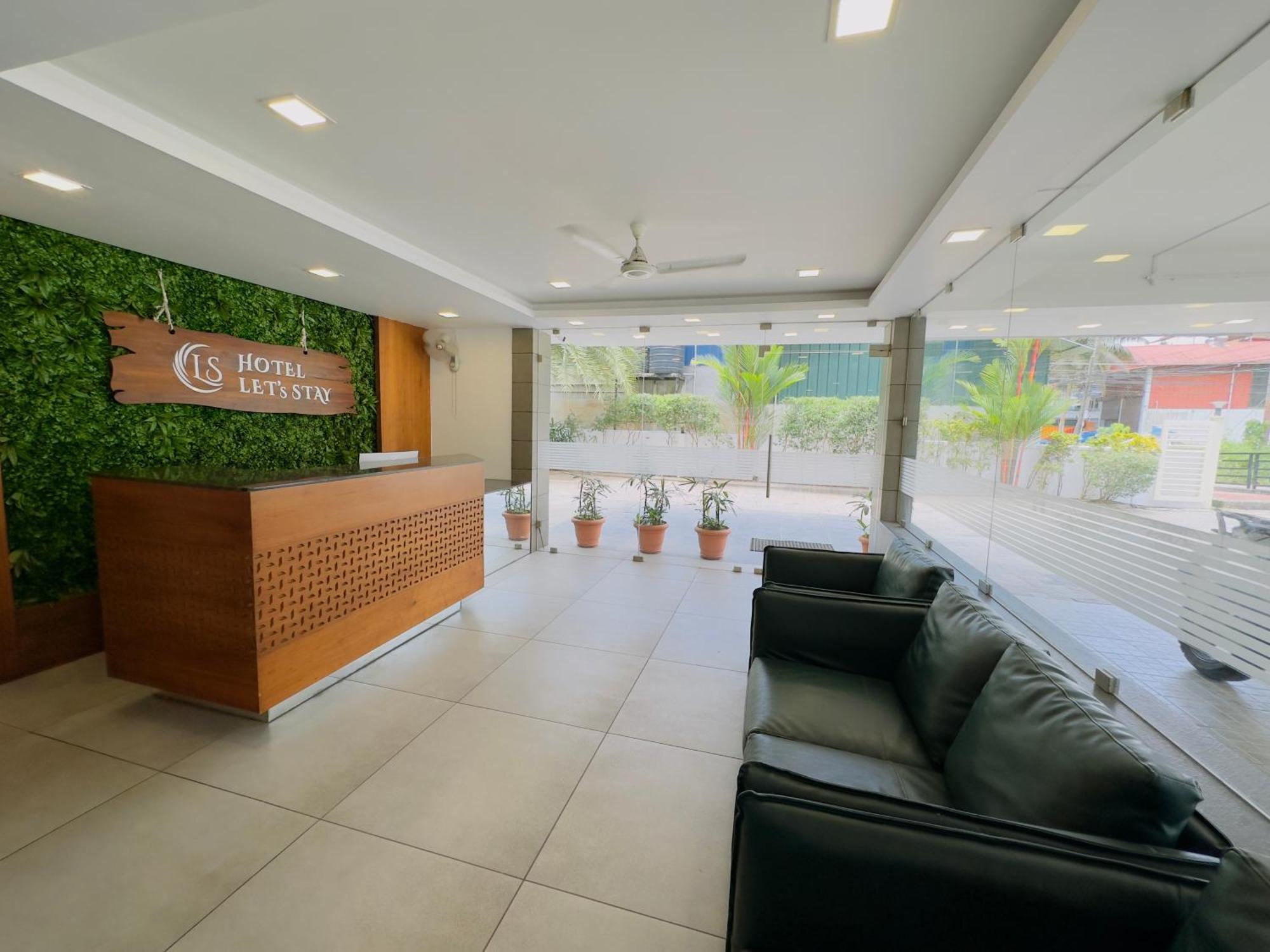 Hotel Lets Stay Kochi Bagian luar foto