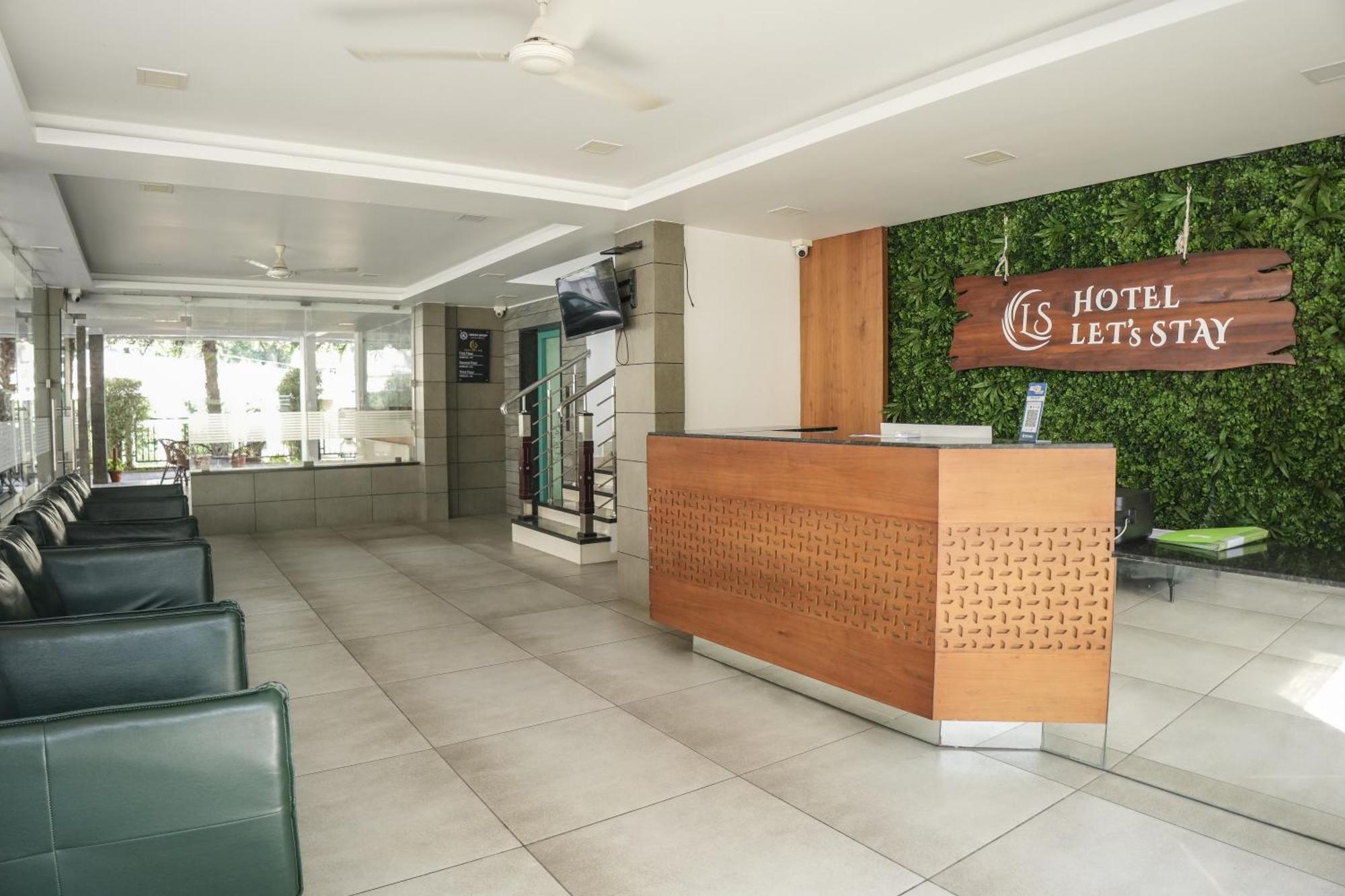Hotel Lets Stay Kochi Bagian luar foto