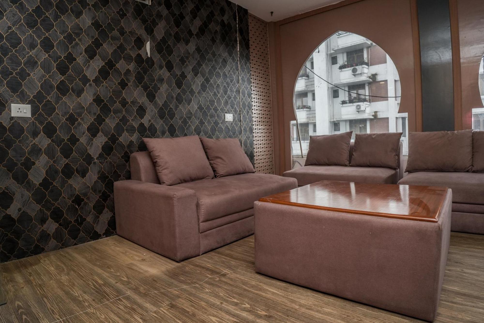 Hotel Lets Stay Kochi Bagian luar foto