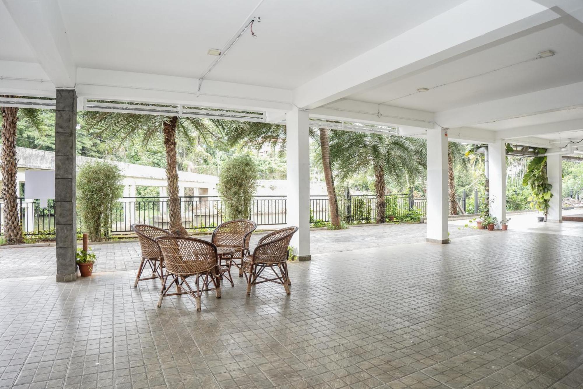 Hotel Lets Stay Kochi Bagian luar foto